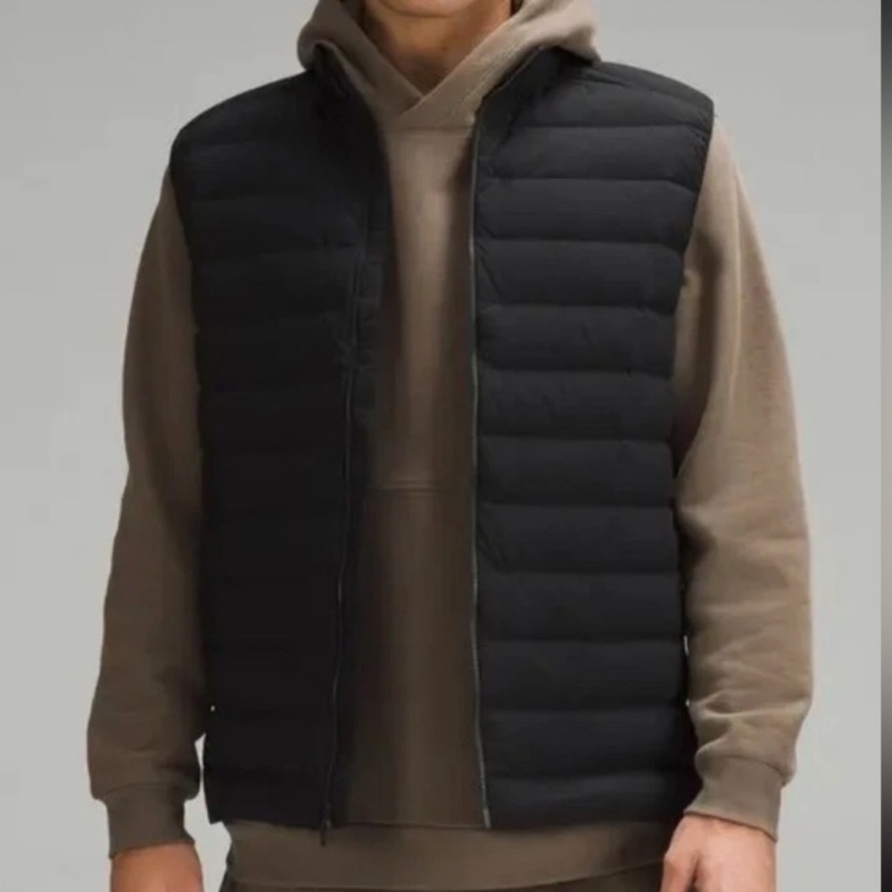 Lululemon Men’s Navigation Goose Down Vest
Black Medium